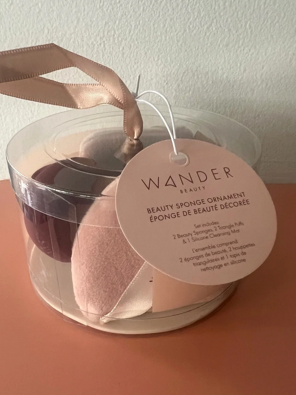 Wander Beauty Makeup Sponge set- 2 sponges, 2 puffs, 1 cleansing mat, new